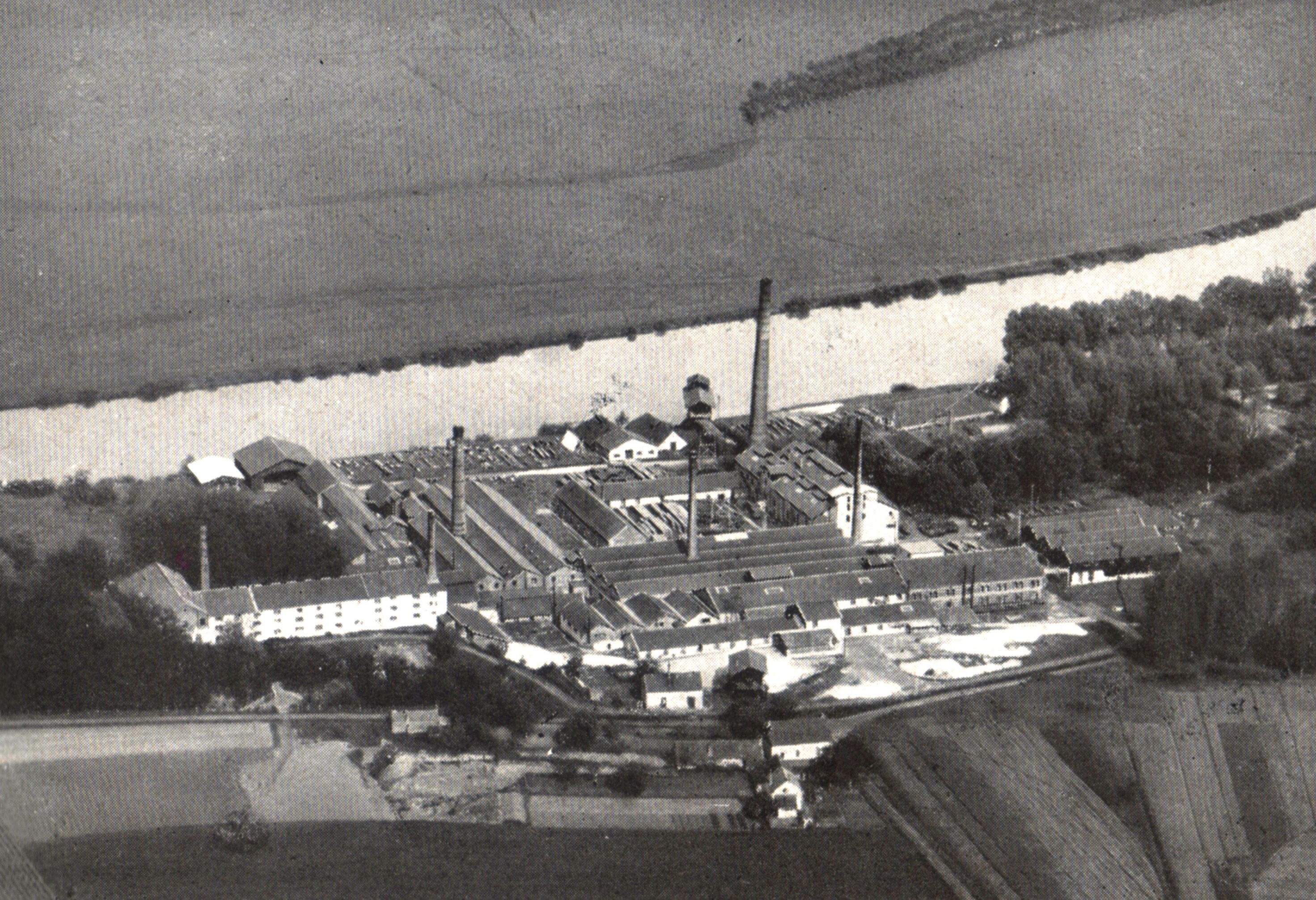 Pouilly-Sur-Sâone-usine.jpg